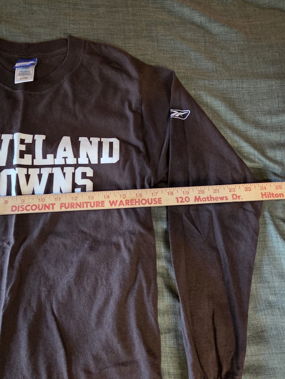 Cleveland Browns Long Sleeved Shirt Size Small - Picture 3 of 7